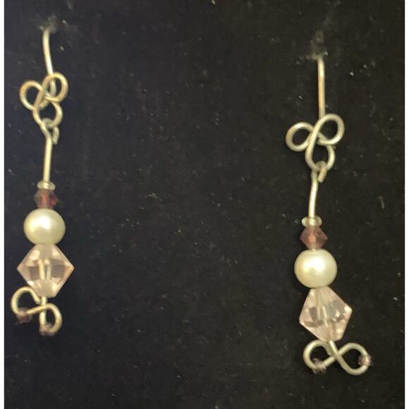 Gold Tone Pierced Looped Pearl Clear Red Faceted Infinity Sign Earrings - Picture 1 of 3